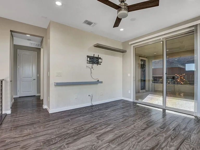 6005 Andezano Dr — Photo 22