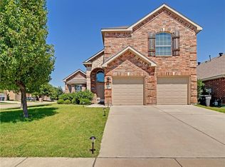11756 Wild Pear Ln, Fort Worth, TX 76244