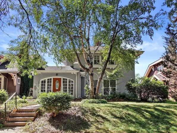 2443 North Grant BOULEVARD, Milwaukee, WI 53210