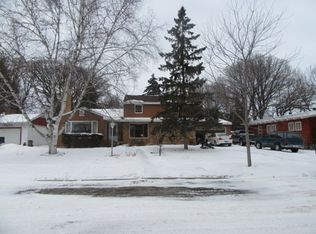 950 W Summit Ave, Fergus Falls, MN 56537