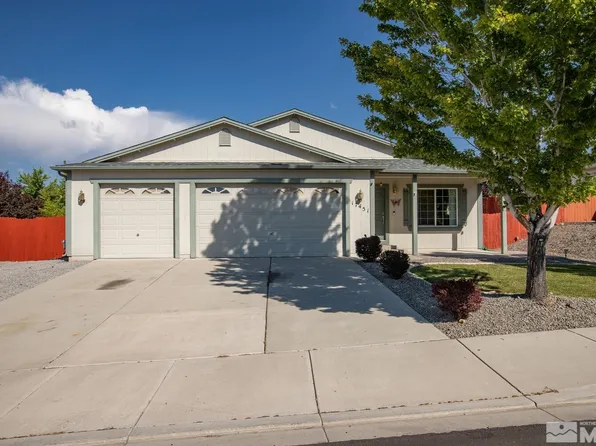 17451 Desert Lake Dr, Reno, NV 89508