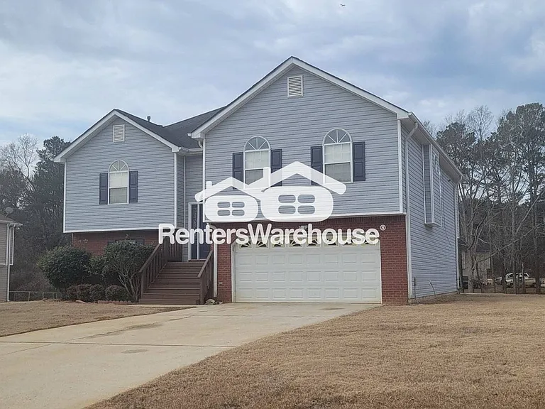 4745 King Saul Dr — Photo 29