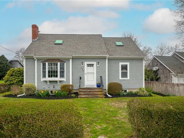 128 Ruggles Ave, Newport, RI 02840
