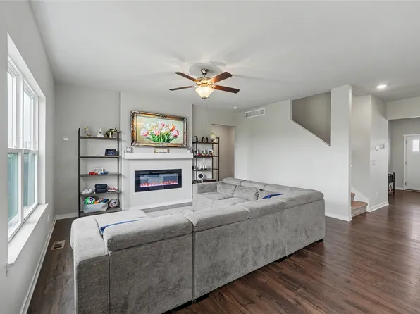 3920 NW 11th Ct, Ankeny, IA 50023