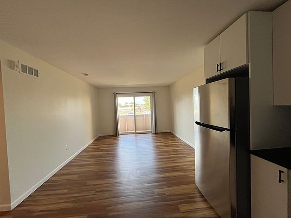 3rd image of 5120 Williams Fork Trl APT 203
