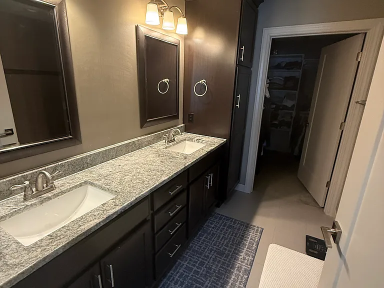 921 Silver Rain Rd — Photo 16