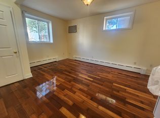 9001 80th St FLOOR 1, Woodhaven, NY 11421