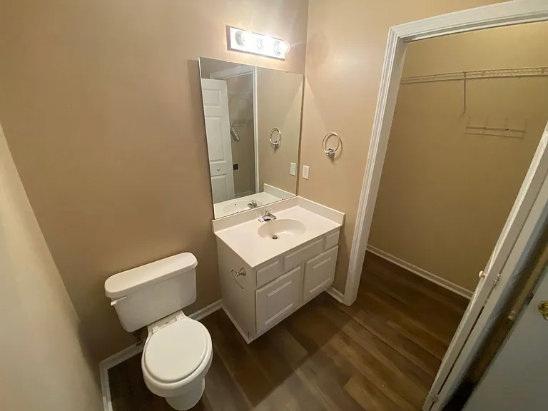 5422 Waverly Lynn Ln — Photo 15