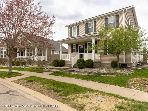 2682 Elderberry Dr, Okemos, MI 48864