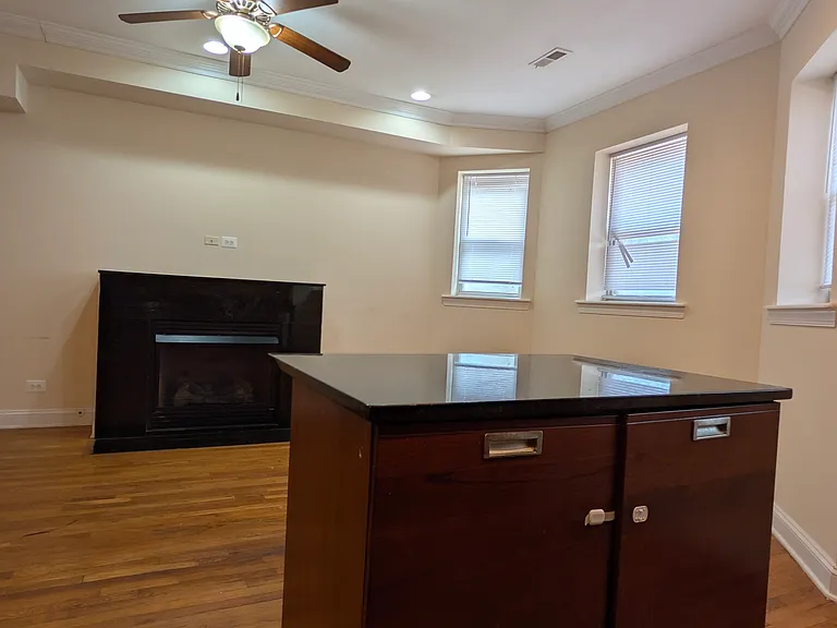 6937 N Oakley Ave #GE — Photo 5