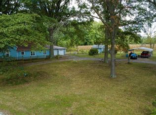 8836 Voyles Ln, Staunton, IL 62088