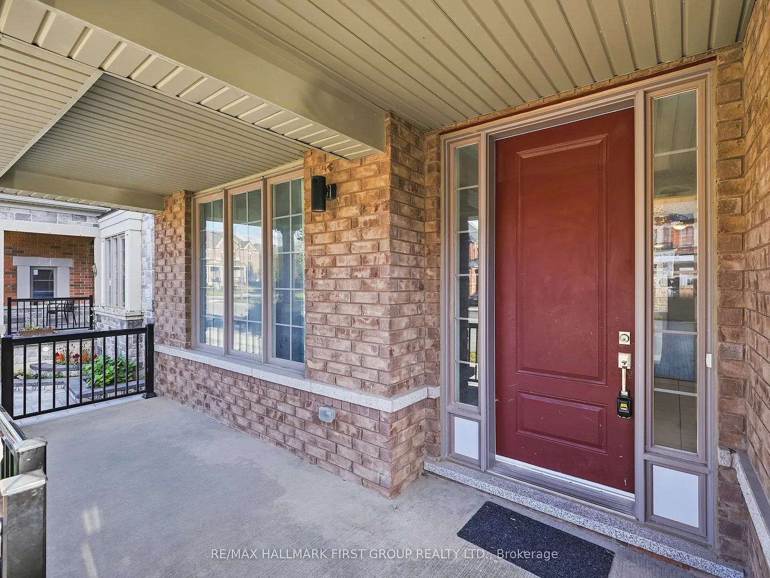 4 bed, $3,800 — Photo 2