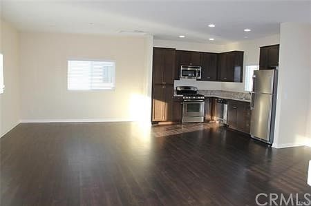 5th image of 1249 W 139th St #106