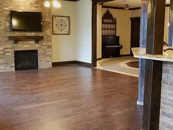 4th image of 15301 Kestral Lake Dr