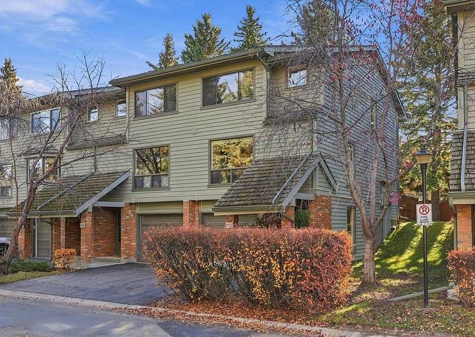1st image of 512 Point McKay Grv NW