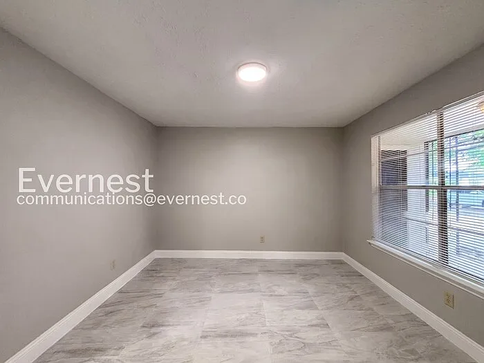 1334 Willersley Ln — Photo 13