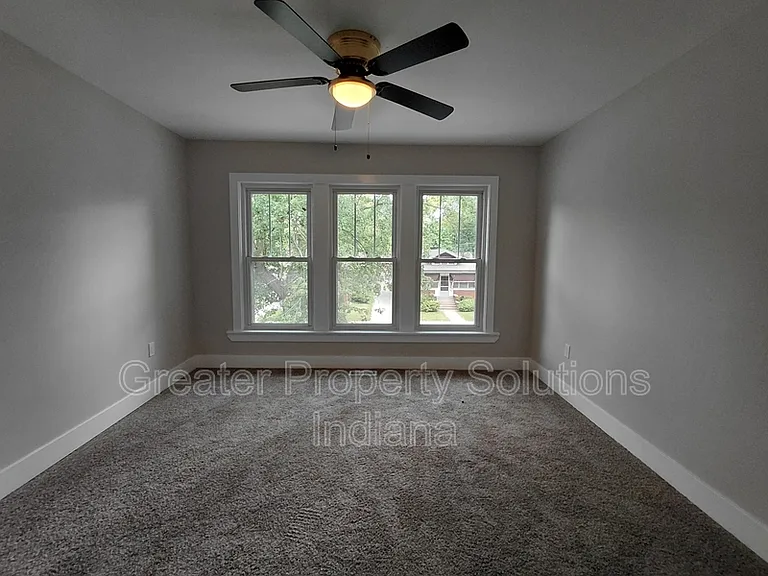 252 Lawndale St — Photo 7