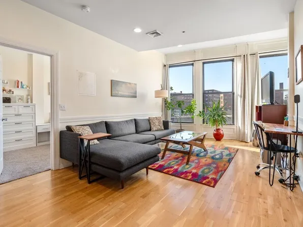 7 Central Sq APT 303, Lynn, MA 01901