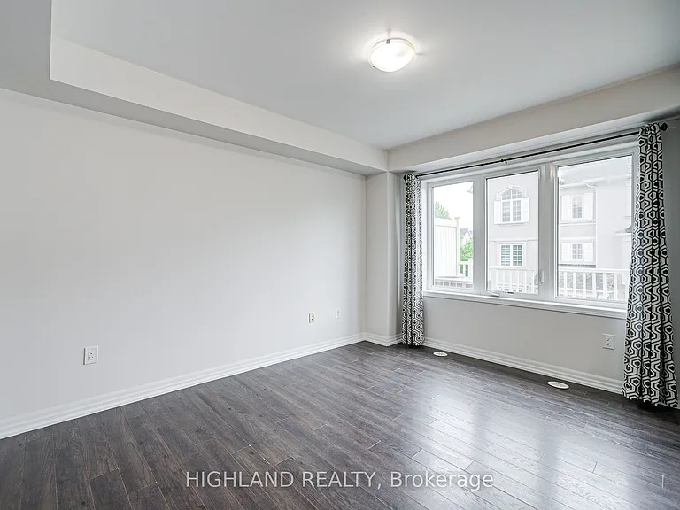 265 Ellen Davidson Dr #4 — Photo 20