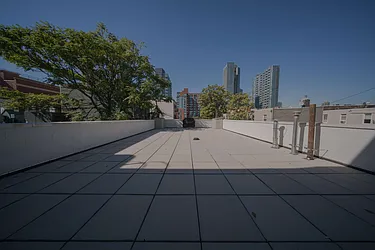 Rented by TM Realty Exchange Inc.