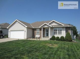 1014 Granada Dr, Raymore, MO 64083