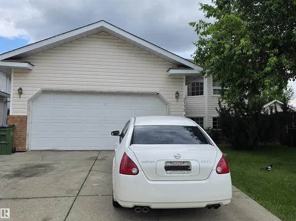 3772 48th St NW, Edmonton, AB T6L 3T3