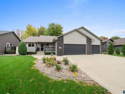 4916 E 3rd St, Sioux Falls, SD, 57110