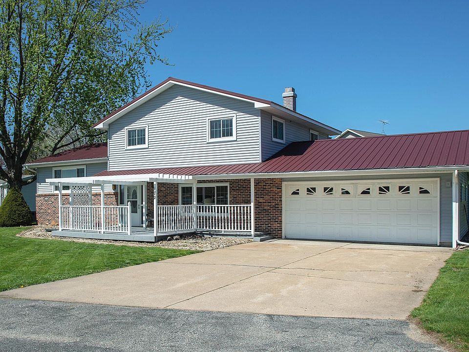 1st image of 172 Lakeshore Dr
