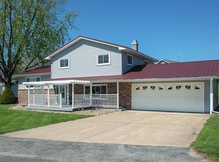 172 Lakeshore Dr, Nashua, IA 50658