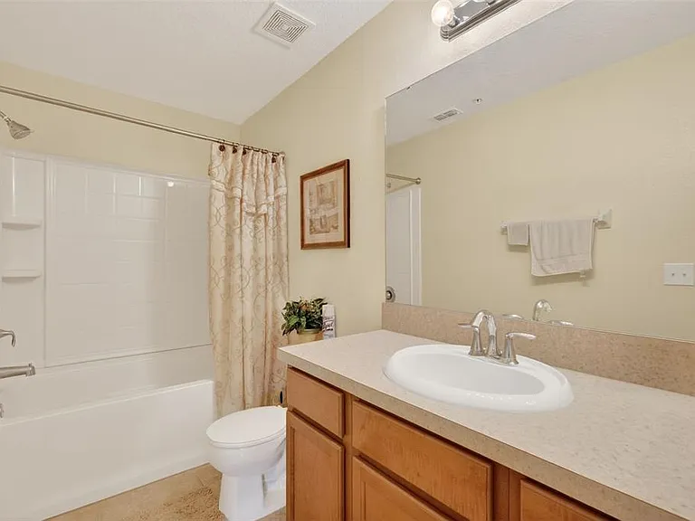 1323 Priory Cir — Photo 28