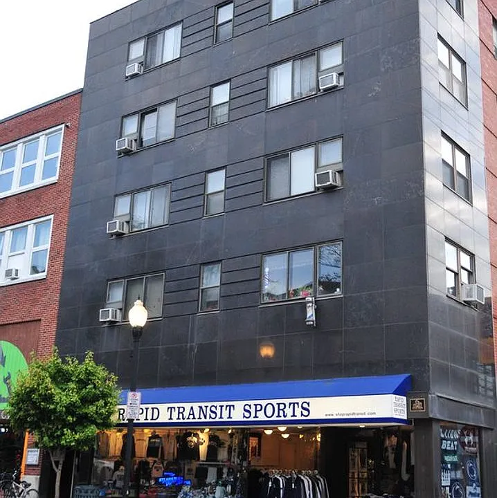 Building Photo 3