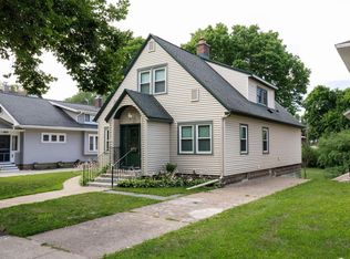 1716 Madison St, La Crosse, WI 54601