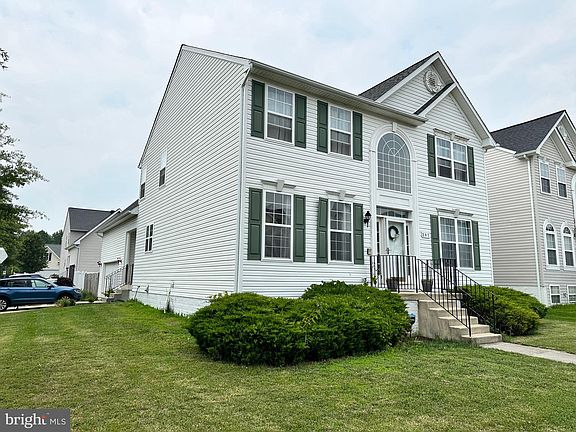 3rd image of 207 Coleman Dr