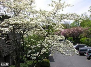 85 Courtland Ave APT 12, Stamford, CT 06902