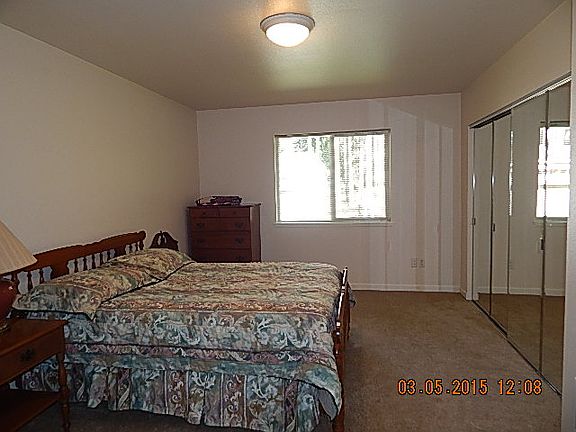 2nd image of 18228 E Clear Lake Blvd SE