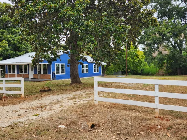 177 Washington Ave, Alto, TX 75925