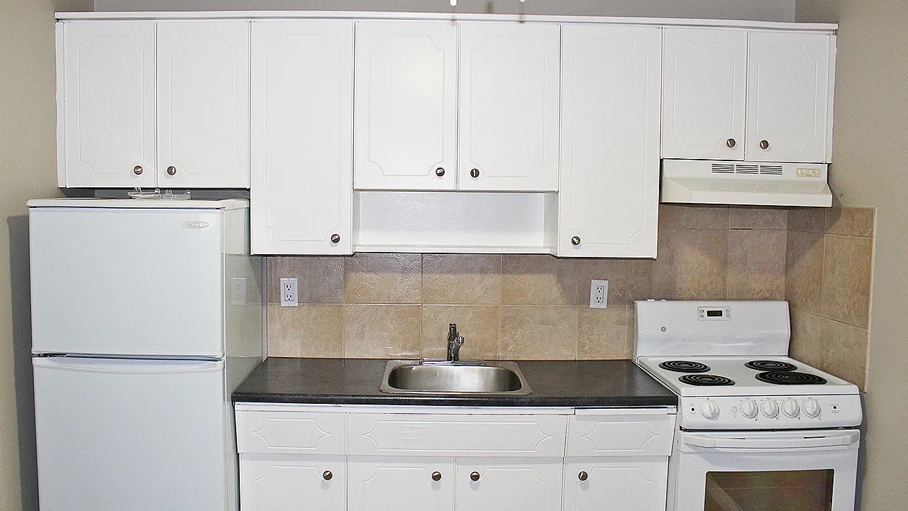 King Edward Apartments — Photo 1