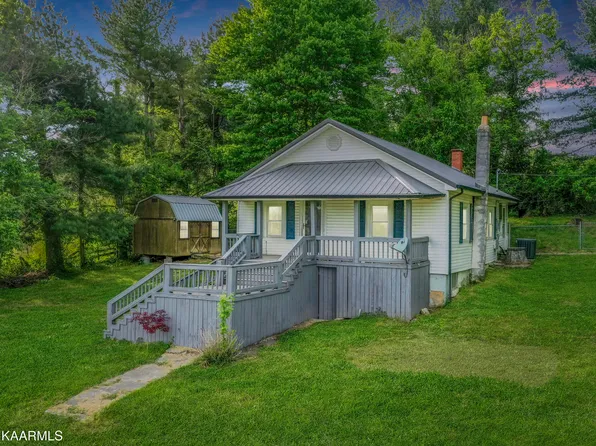 145 Robby Ln, Harrogate, TN 37752
