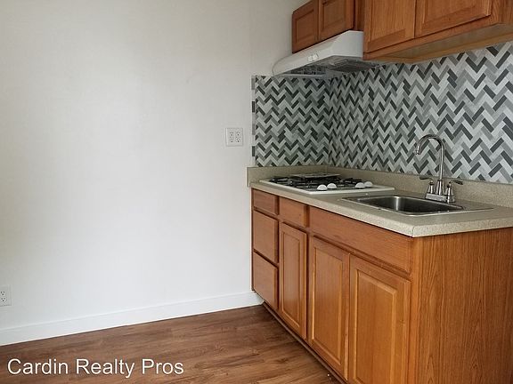 3rd image of 30 N Center St Unit 11