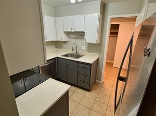 390 Taylor Ave NW APT 205, Renton, WA 98057