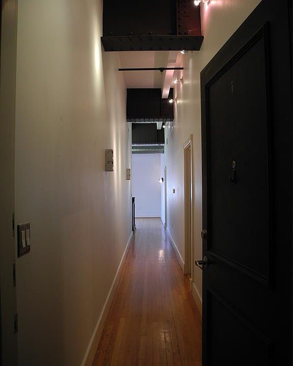 1st image of 415 Kempner St Unit 3