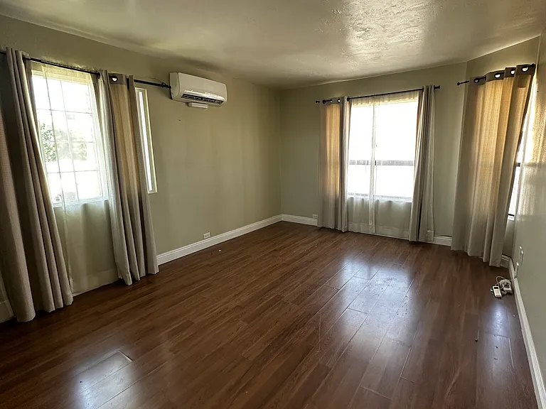 110 Madison Ave #B — Photo 6