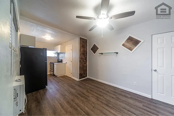 Studio, 1.0 bath, 30 sqft, $950 — Photo 4