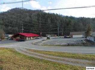 128 W Ogle Dr, Gatlinburg, TN 37738
