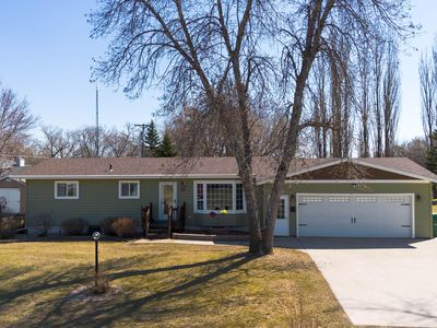 210 Russell St, Reynolds, ND, 58275