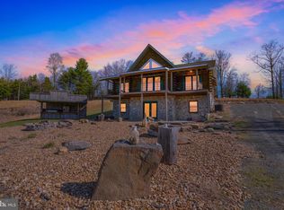 3658 Pattons Mill Ln, Galax, VA 24333