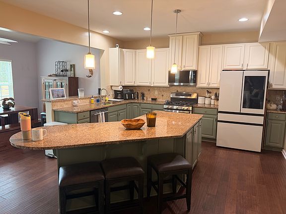 3rd image of 13278 Beacon Hill Way