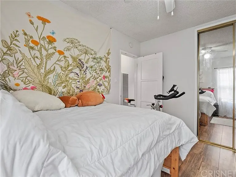 1717 E Jackson St — Photo 5