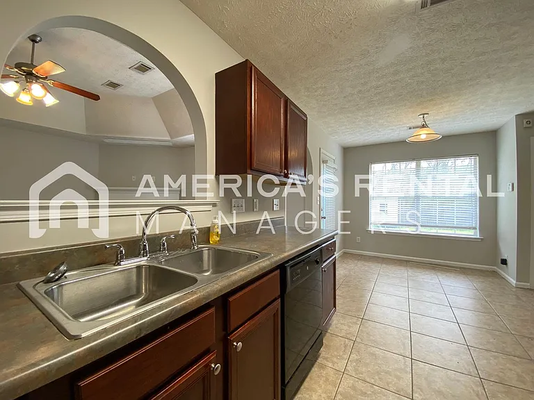 5773 Hammermill Loop — Photo 13