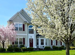 90 Diamond Blvd, Streetsboro, OH 44241